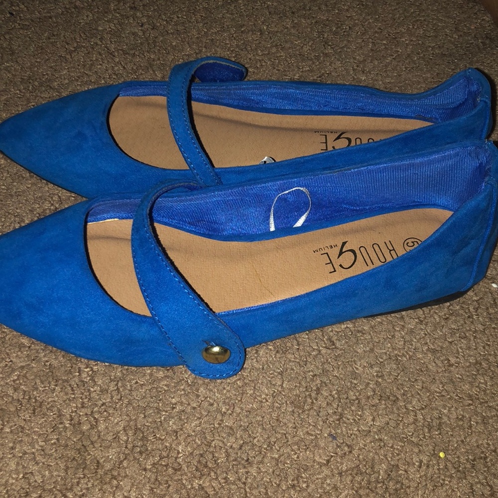 Flats - Picture 2 of 2